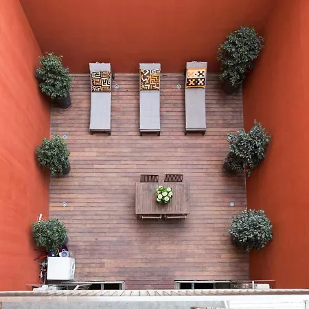 My Space Emirates - Fully Equipped Apartments Near The Beach With Shared Pool Barcelona Exterior foto